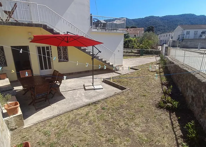 Kwatera prywatna Oleas Hvar - Private Guest - 2 Min To Sea & Center *