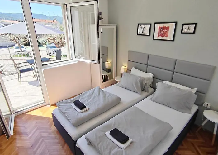 Oleas Hvar - Private Guest - 2 Min To Sea & Center Kwatera prywatna
